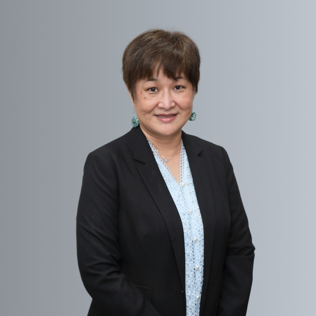 Ms Lynn Yong